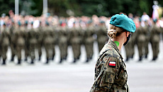 CBOS: Polacy za przywróceniem powszechnego poboru do wojska